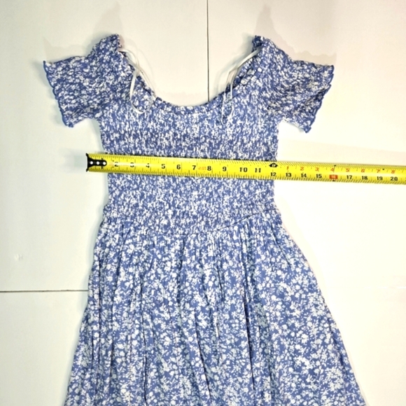 Lulu's Casual Blue Smocked Off-Shoulder Sundress -Size XS -100% Rayon - Picture 3 of 6
